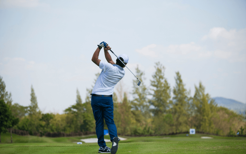 Break 100 in Golf