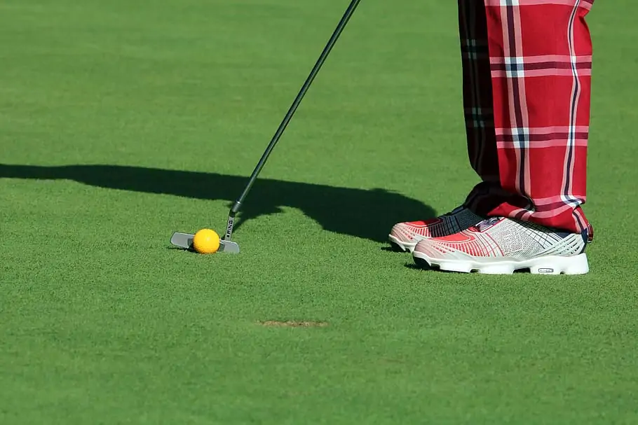 proper golf stance in every type of golf club