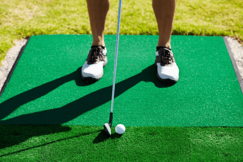 Golf stance for wedges